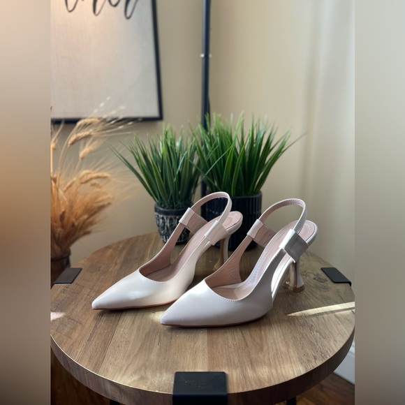 Ecru Matte Color 8 Size Leather Pumps - Pointed Toe Shoes - Picture 12 of 15